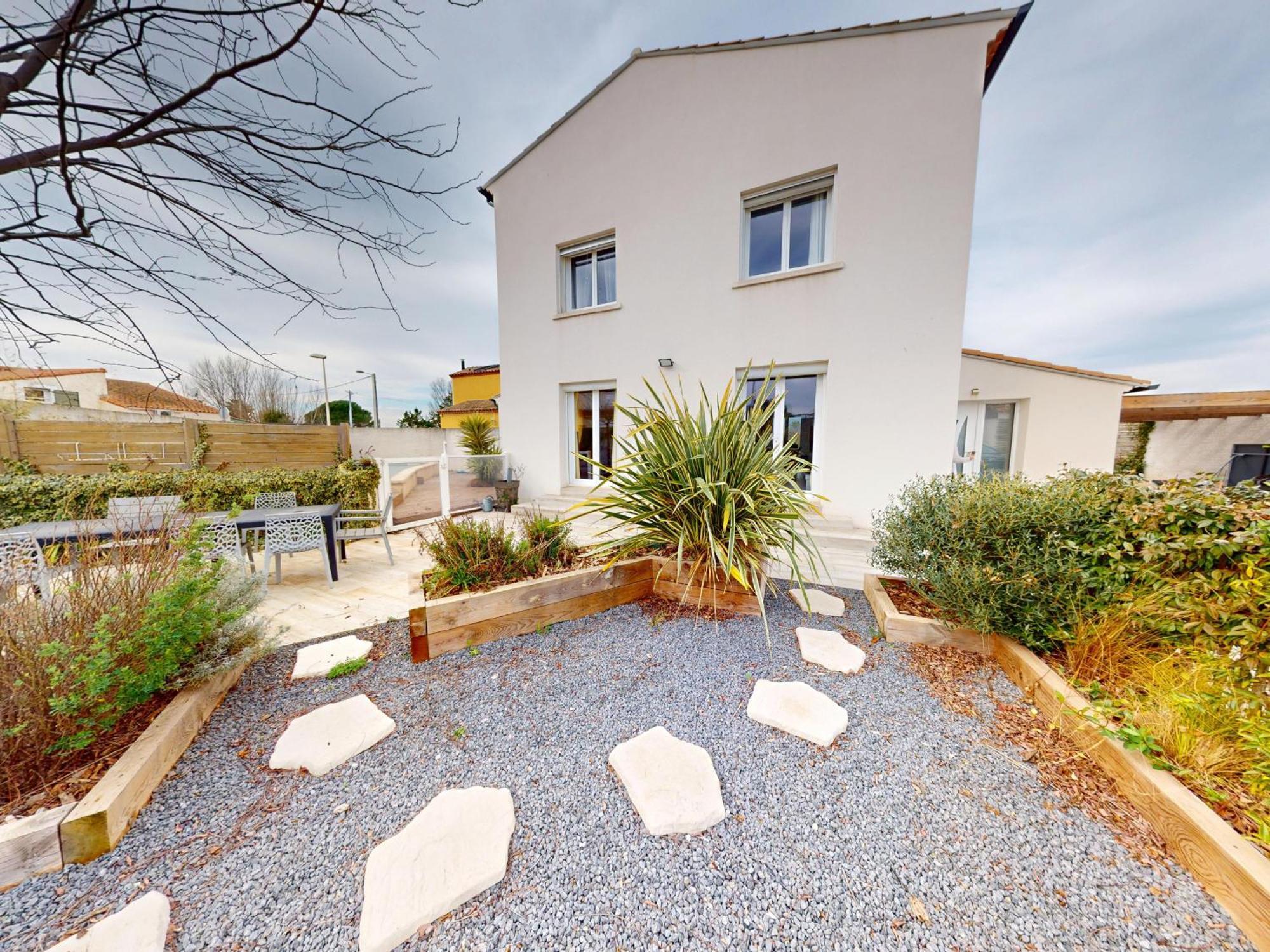 Grande 5 Avec Jardin A - Fr-1-785-18
